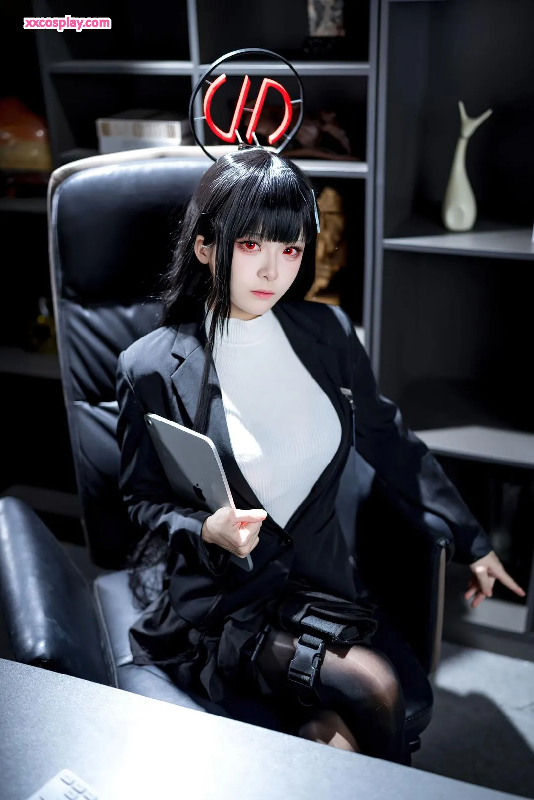 จิ우ฉีเหมียว เป็น Diaoyue Liyin - สาวออฟฟิศสุดเซ็กซี่